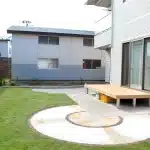 開放的なお庭と芝生